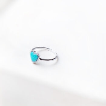 18KW Opal Heart Ring